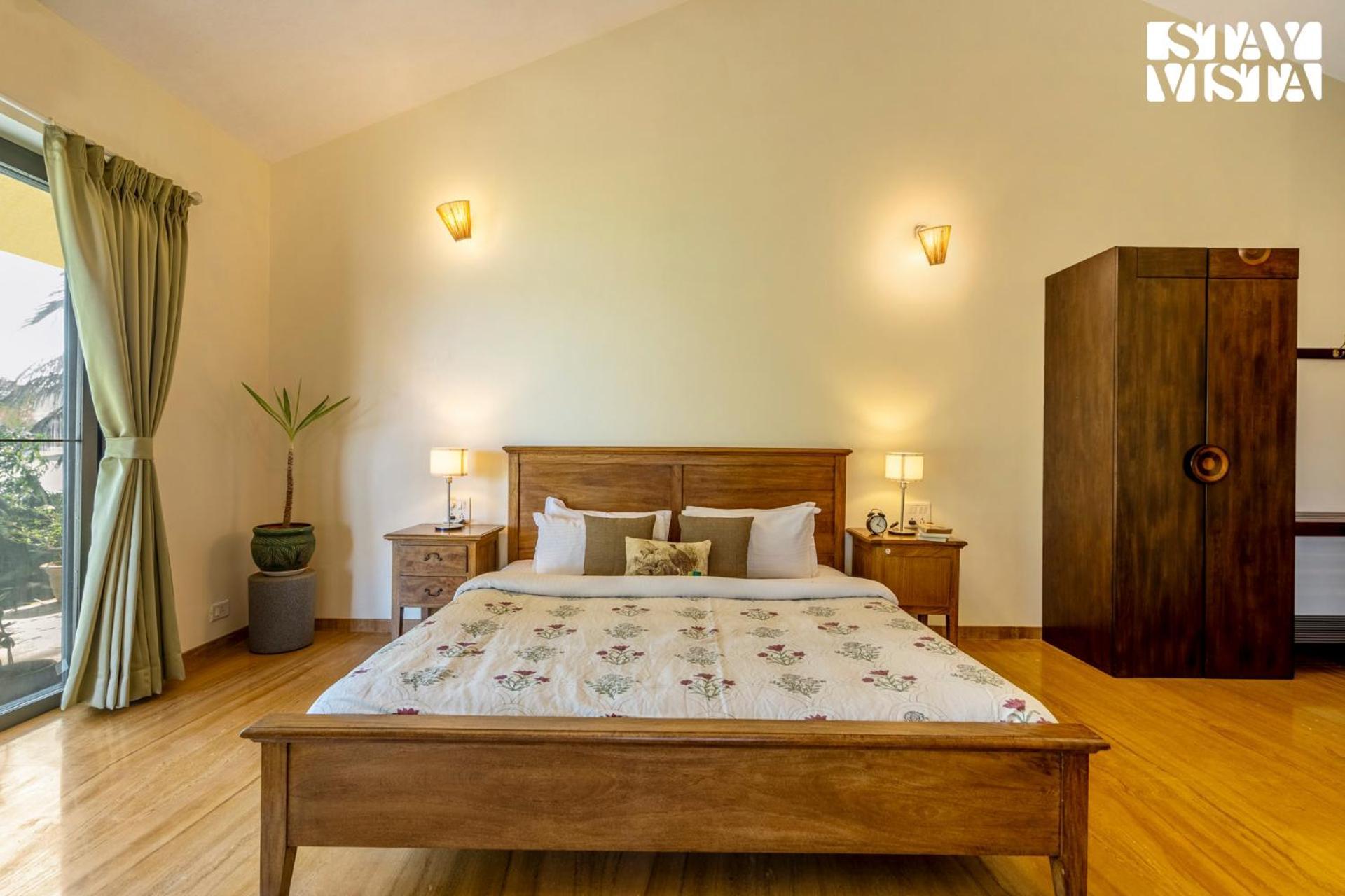 Stayvista At Three Shores With Lake View & Alfresco Dining Khamshet Luaran gambar